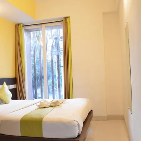 Hotel Acacia Yelahanka
